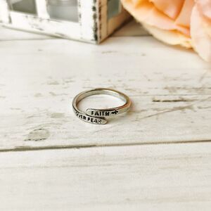 NEW Faith Over Fear Band Woman's Ring Size 7 Religious God Jesus